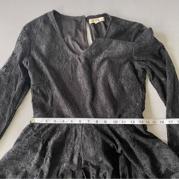 Rewind Floral Lace Black Long Sleeve Dress Women’s Size Medium - Picture 6 of 10